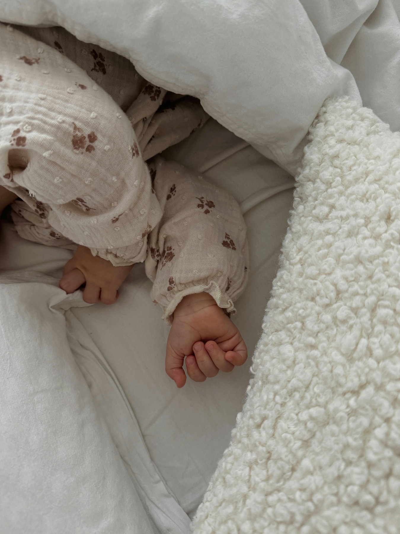 White noise machine